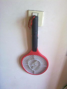 易迅1块9包邮电蚊拍，高效驱蚊体验分享